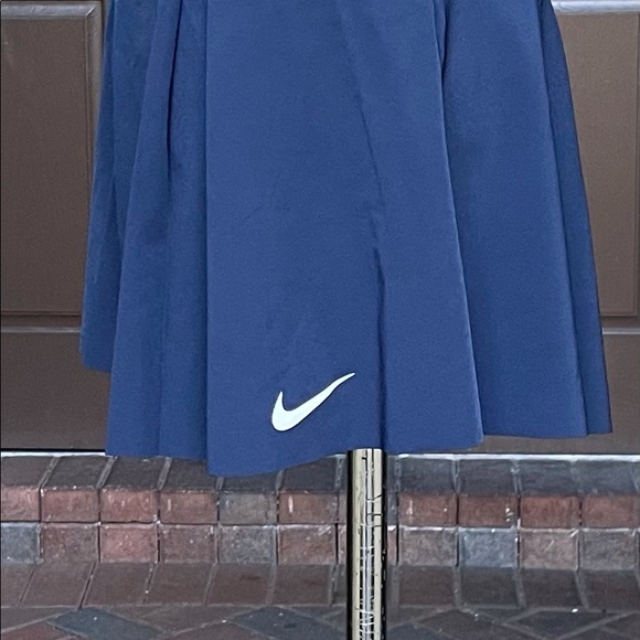 Nike Dri-Fit navy tennis skirt - Picture 3 of 7
